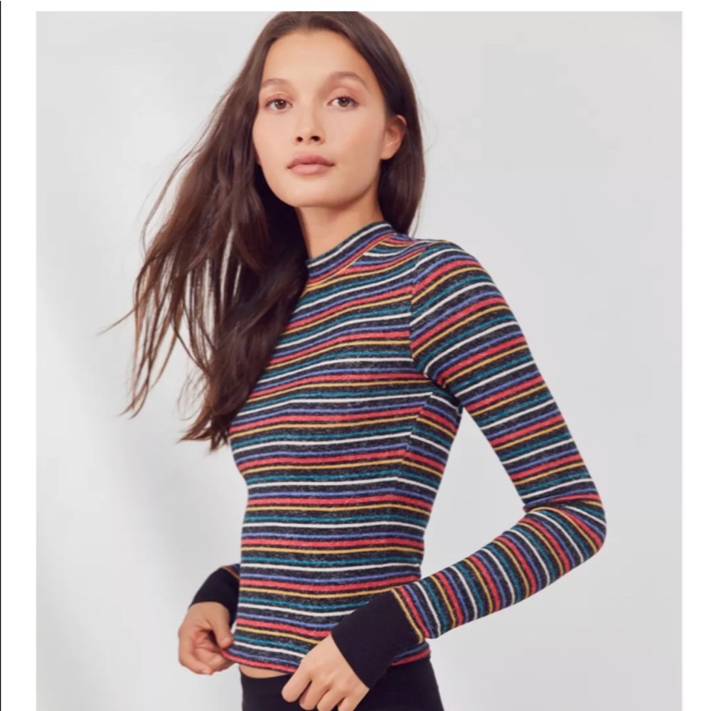 Out From Under Taylor Cozy Mock Neck Top size M